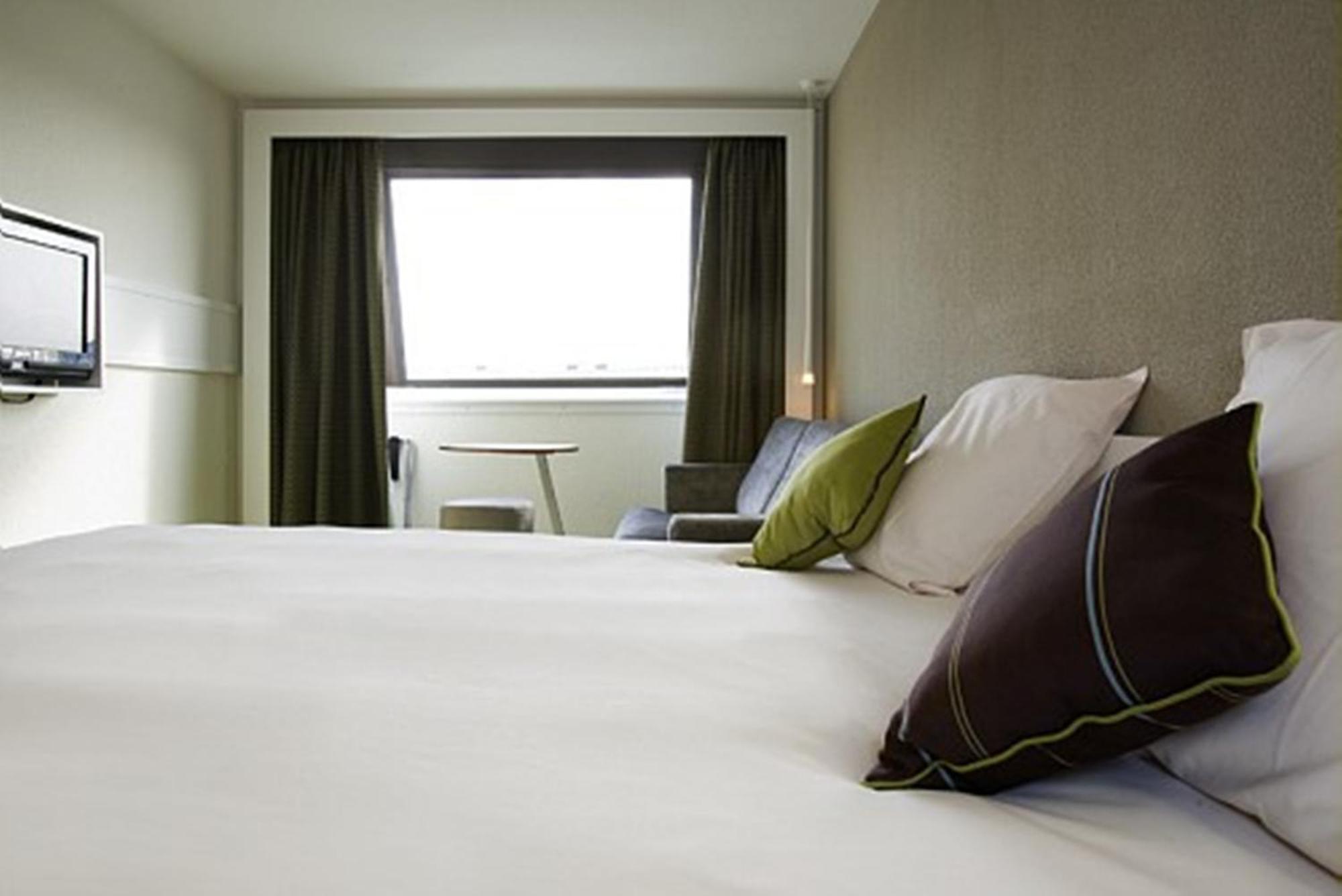 Standard Room with 1 Double Bed and Sofa Bed